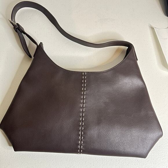 Liz Claiborne Shoulder Bag Chocolate Brown Silver Hardware Adjustable Strap - Picture 1 of 9